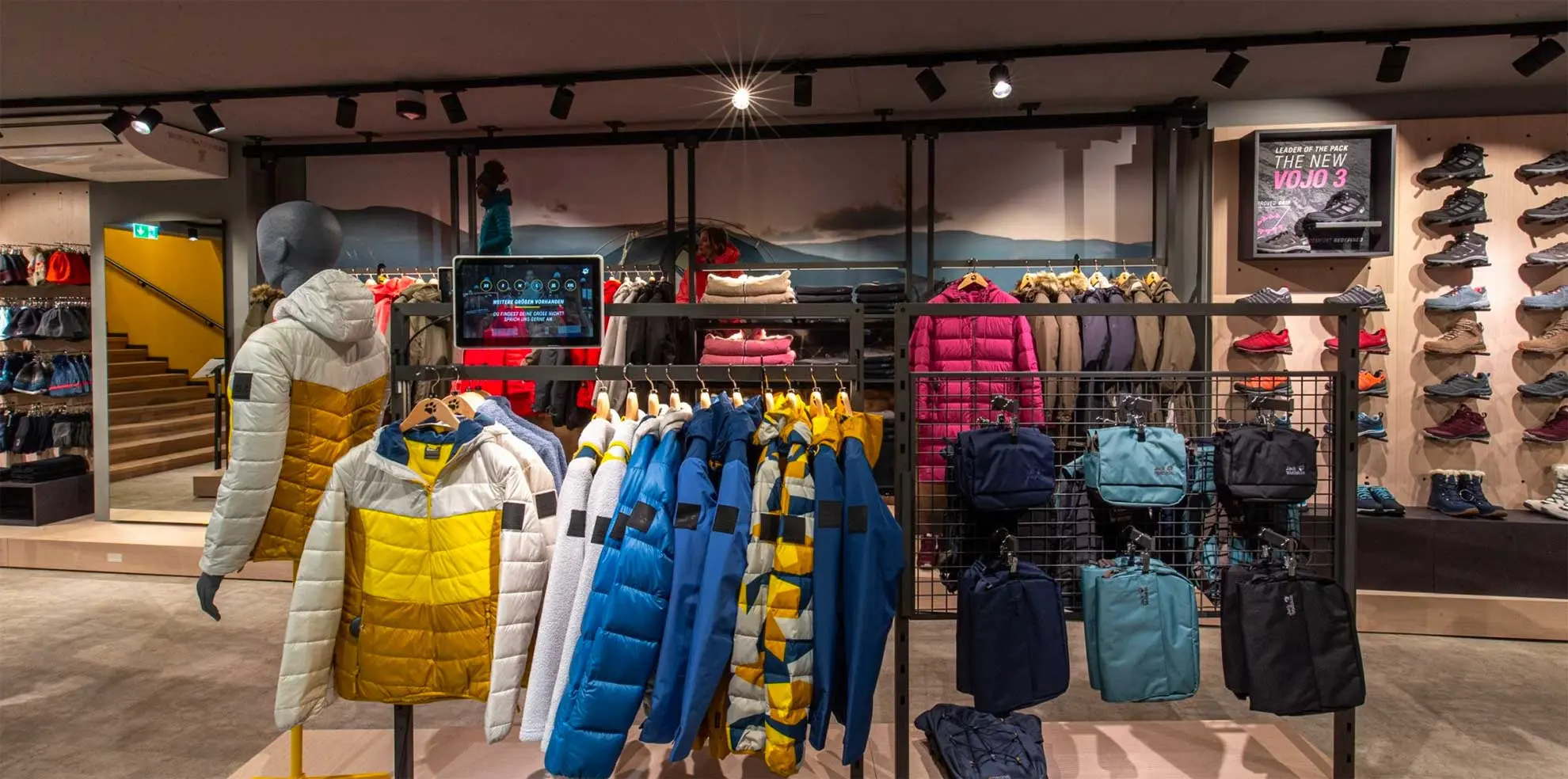 Innenansicht eines Jack Wolfskin Stores